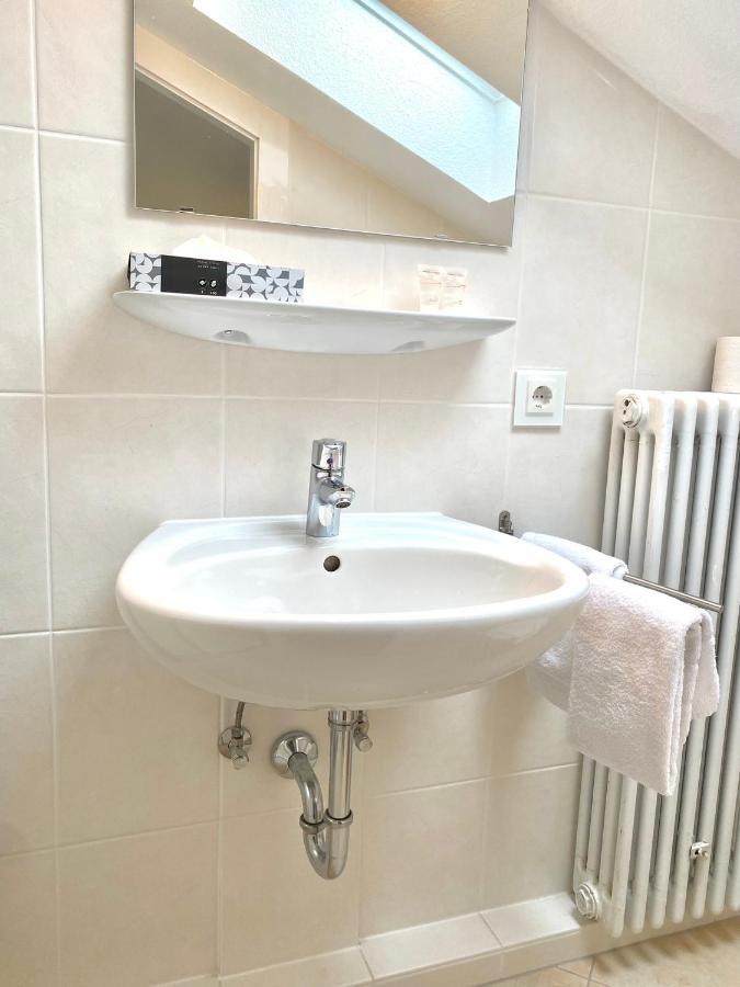 Gemütliche FeWo im DG am Tegernsee Zimmer #15 Bad Wiessee Exterior foto